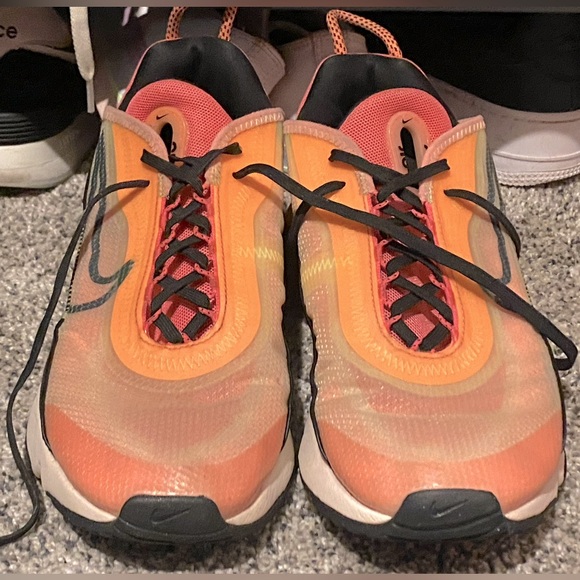 COPY - Nike Air Max 2080 Women’s Size 9 - Picture 3 of 8